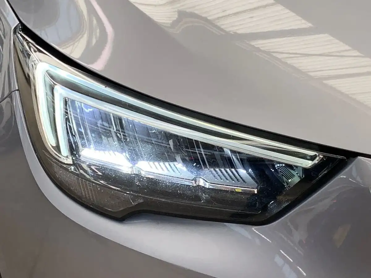 2020-vauxhall-crossland-x-12i-sri-nav-big-25
