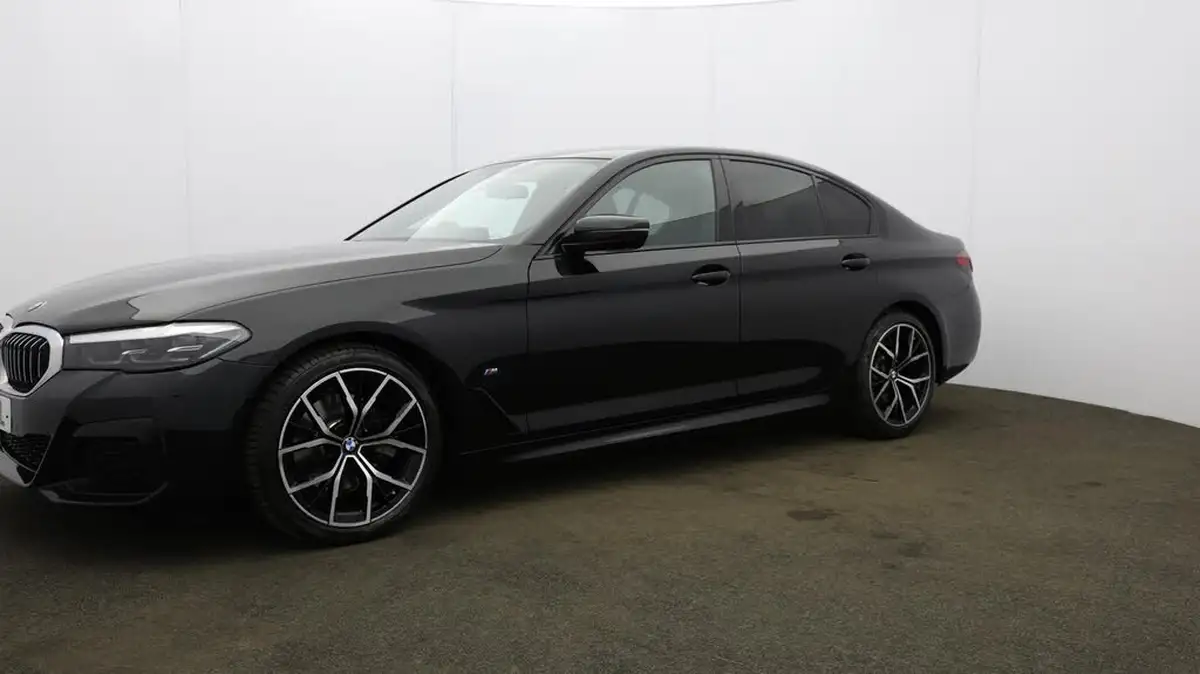 2021-bmw-5-series-20td-520d-m-sport-mht-saloon-4d-big-36