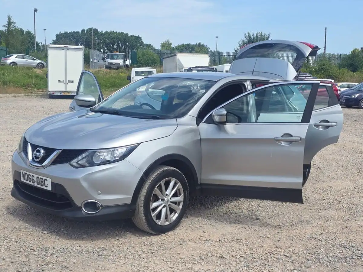 2017-nissan-qashqai-12-dig-t-acenta-smart-vision-packtech-pack-xtronic-cvt-big-7