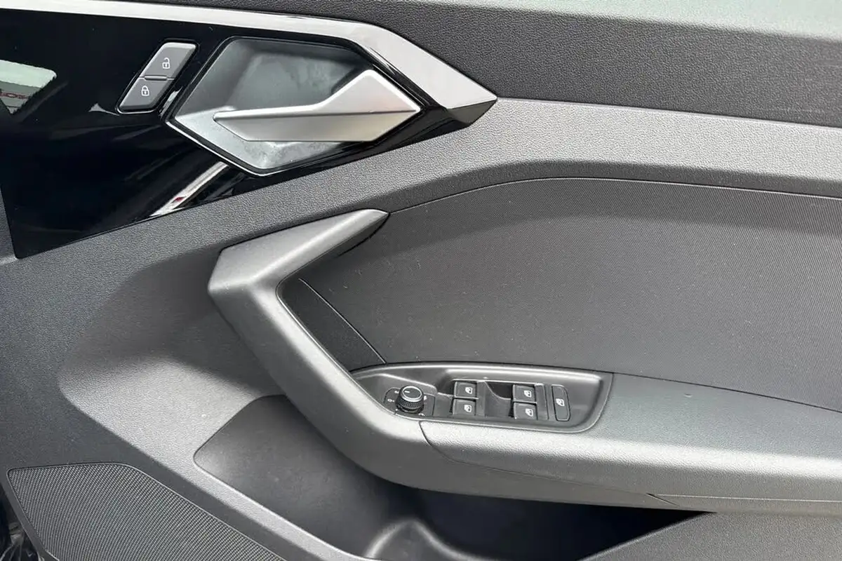 2020-audi-a1-10-30-tfsi-s-line-116ps-tronic-big-20