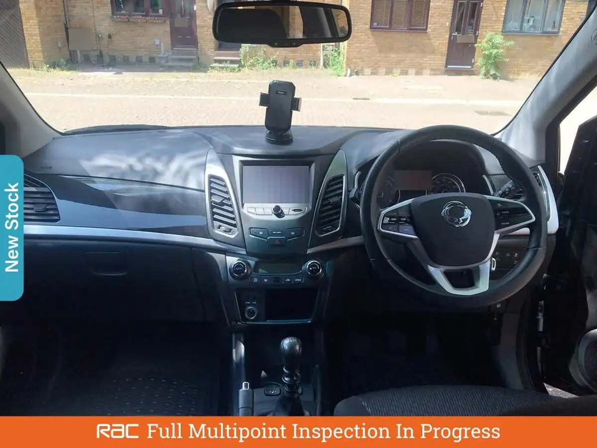 2017-kgm-ssangyong-korando-22td-le-big-3
