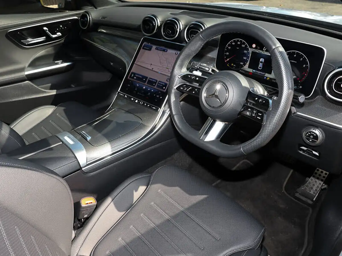 2024-mercedes-benz-c-class-20-c300-amg-line-premium-259ps-saloon-4d-1999cc-big-12