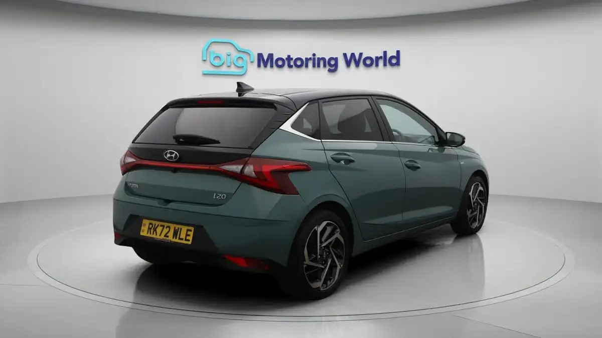 2022-hyundai-i20-10-t-gdi-ultimate-dct-big-7