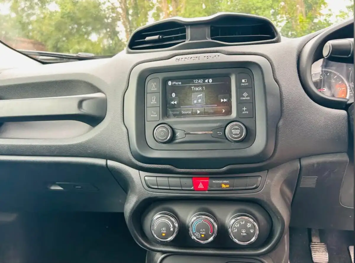 2016-jeep-renegade-16-multijet-ii-sport-ss-big-9