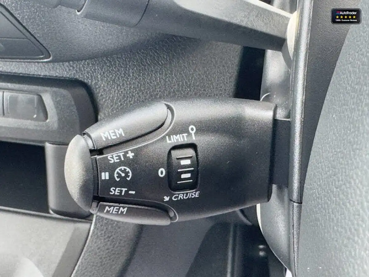 2023-peugeot-expert-15-bluehdi-professional-premium-standard-1000-big-18