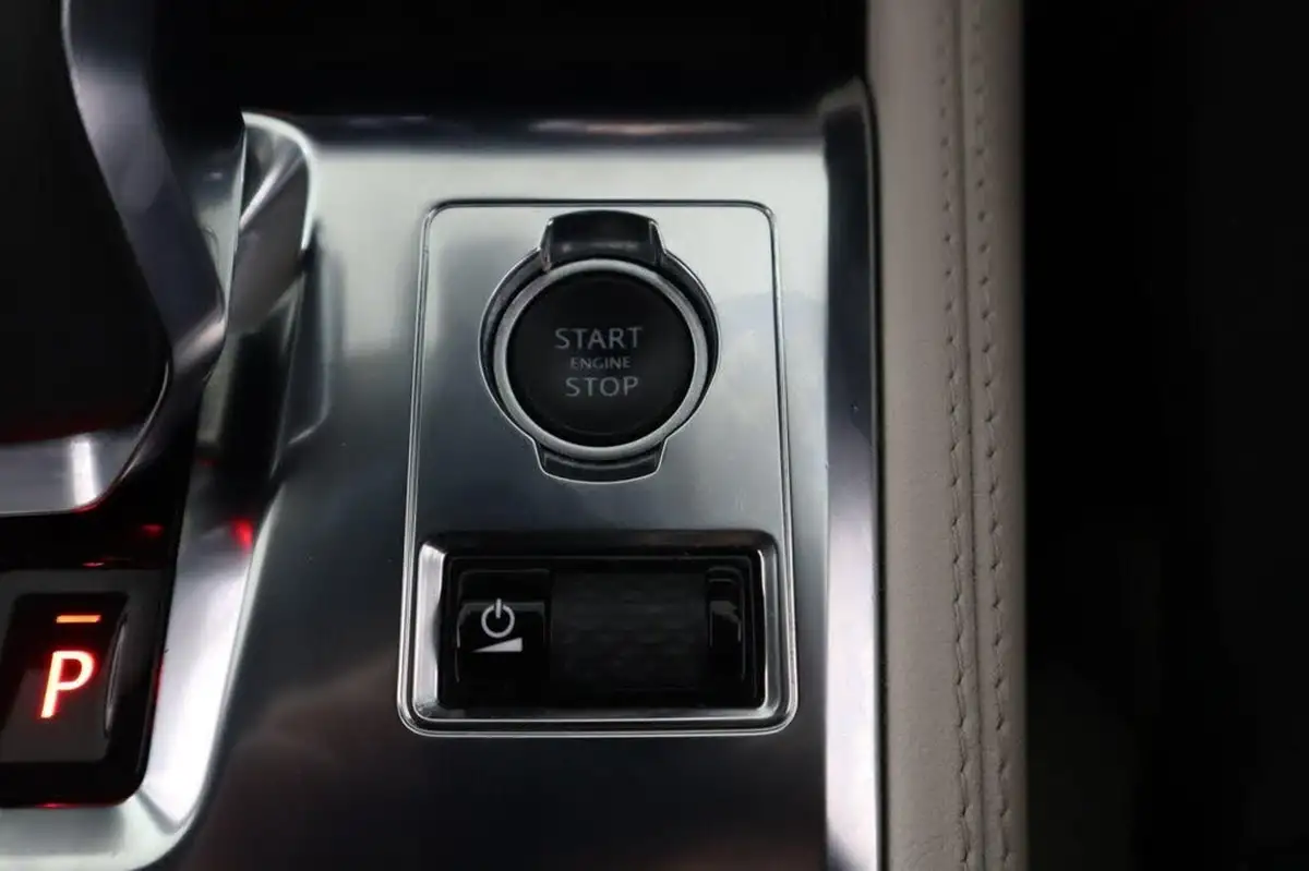 2021-jaguar-f-pace-20-d200-r-dynamic-hse-mhev-big-24