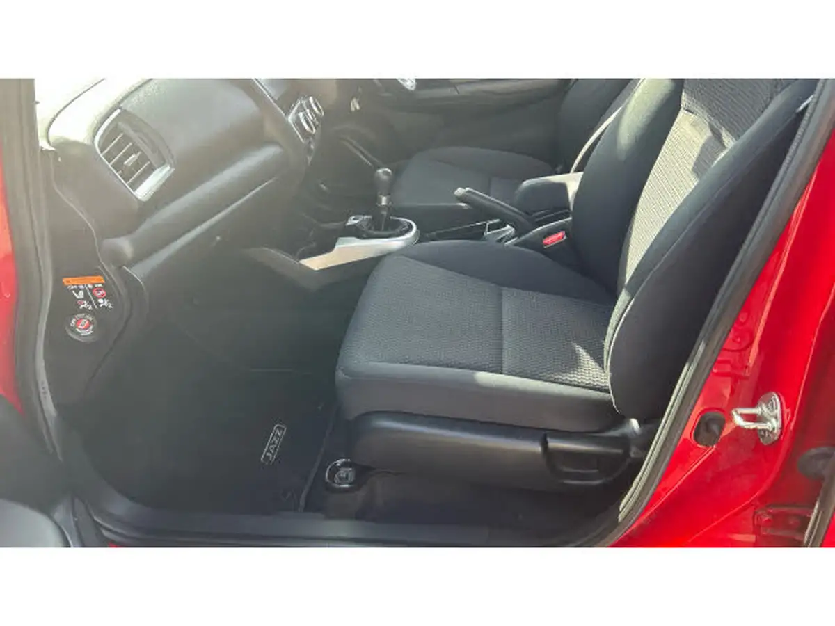 2018-honda-jazz-13-i-vtec-se-navi-big-28