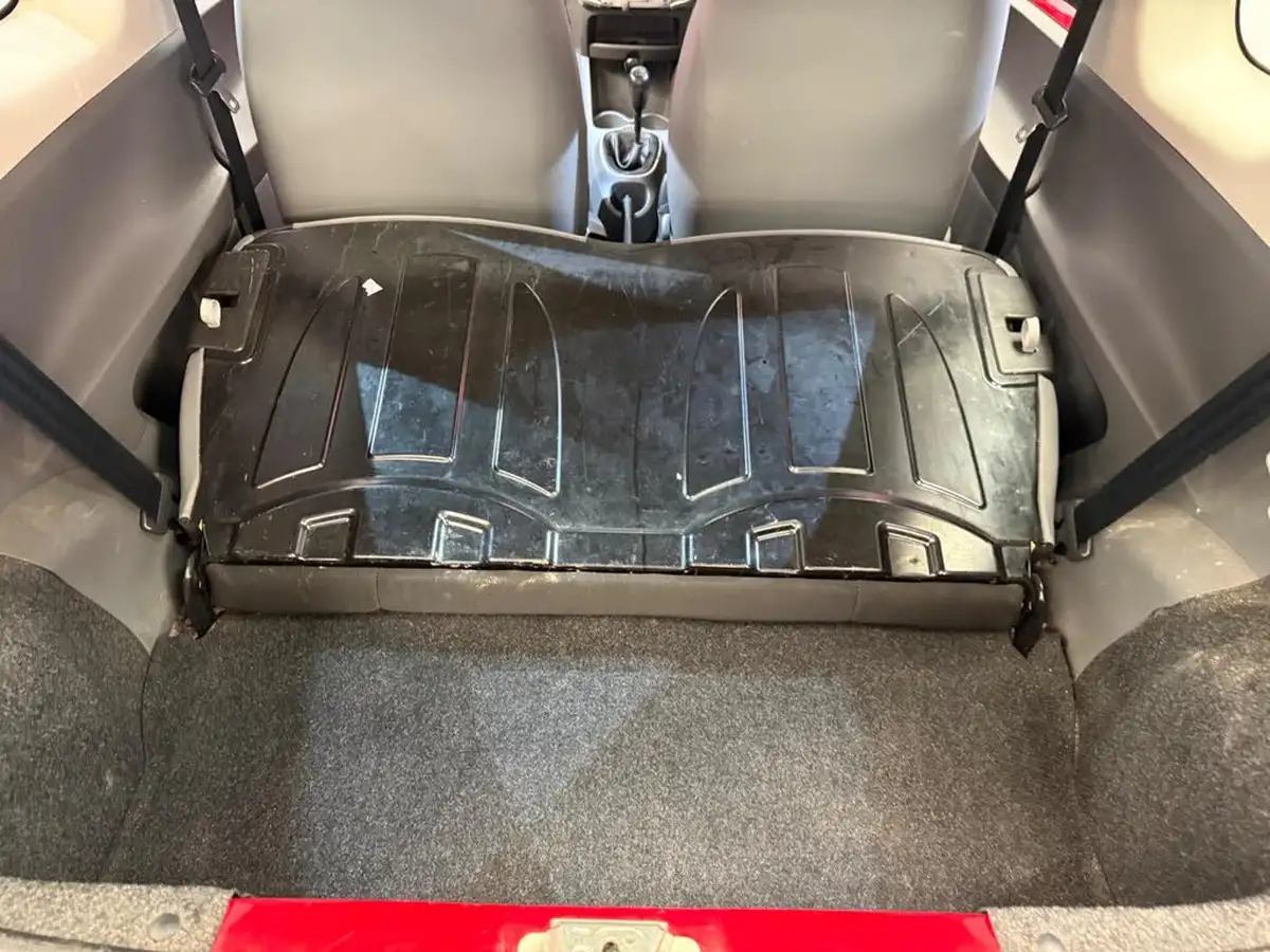 2011-citroen-c1-10-vtr-68-3d-big-16