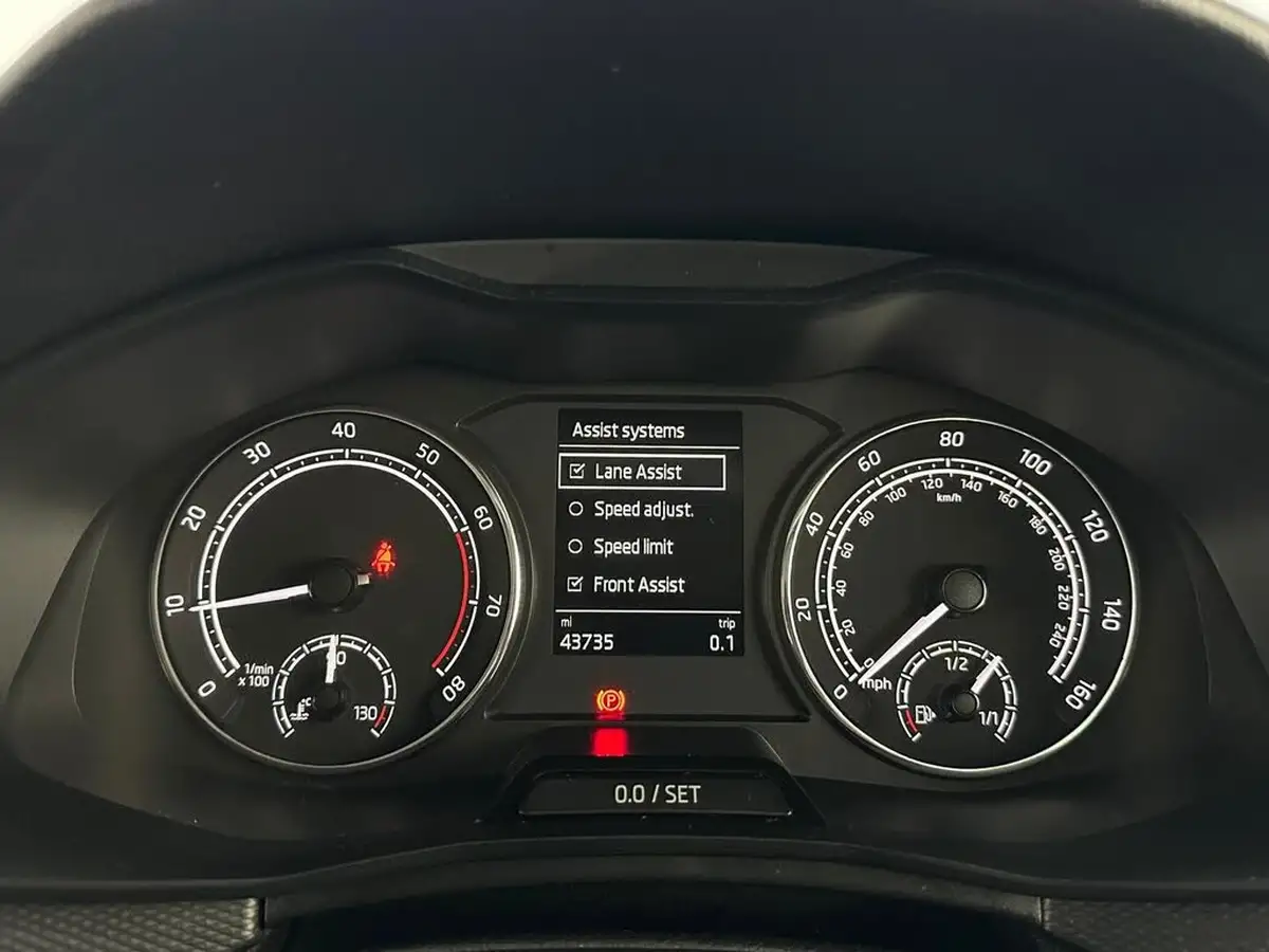2022-skoda-scala-10-tsi-se-109ps-big-33
