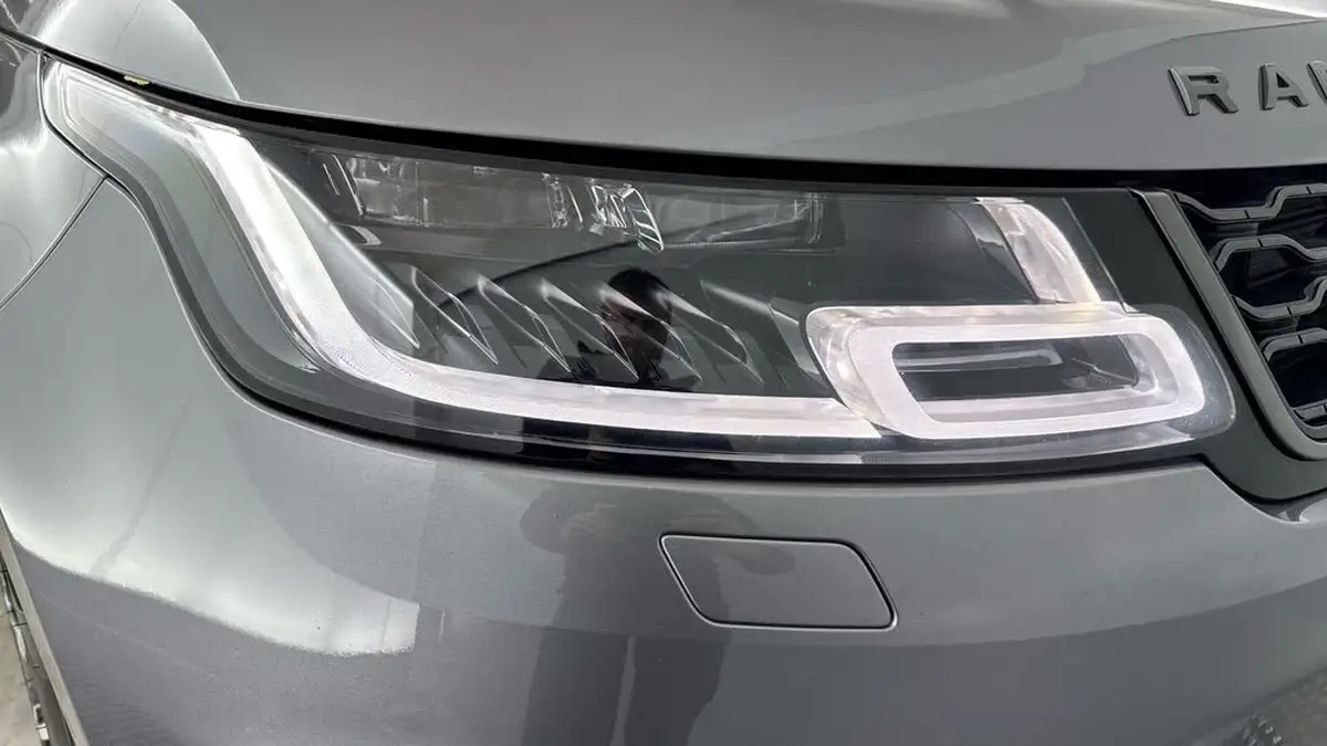2021-land-rover-range-rover-sport-30-d300-hse-silver-big-33
