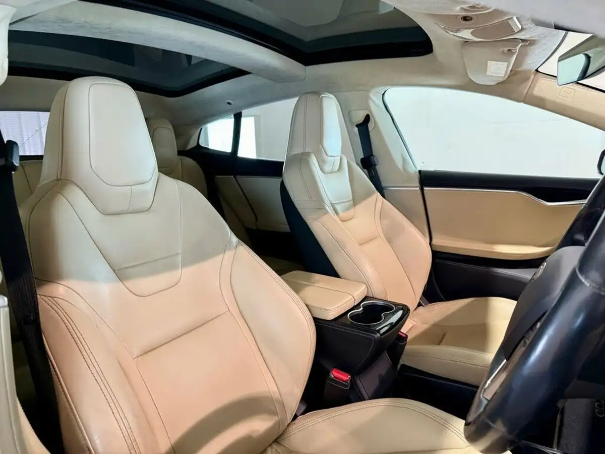 2016-tesla-model-s-e-70d-big-10
