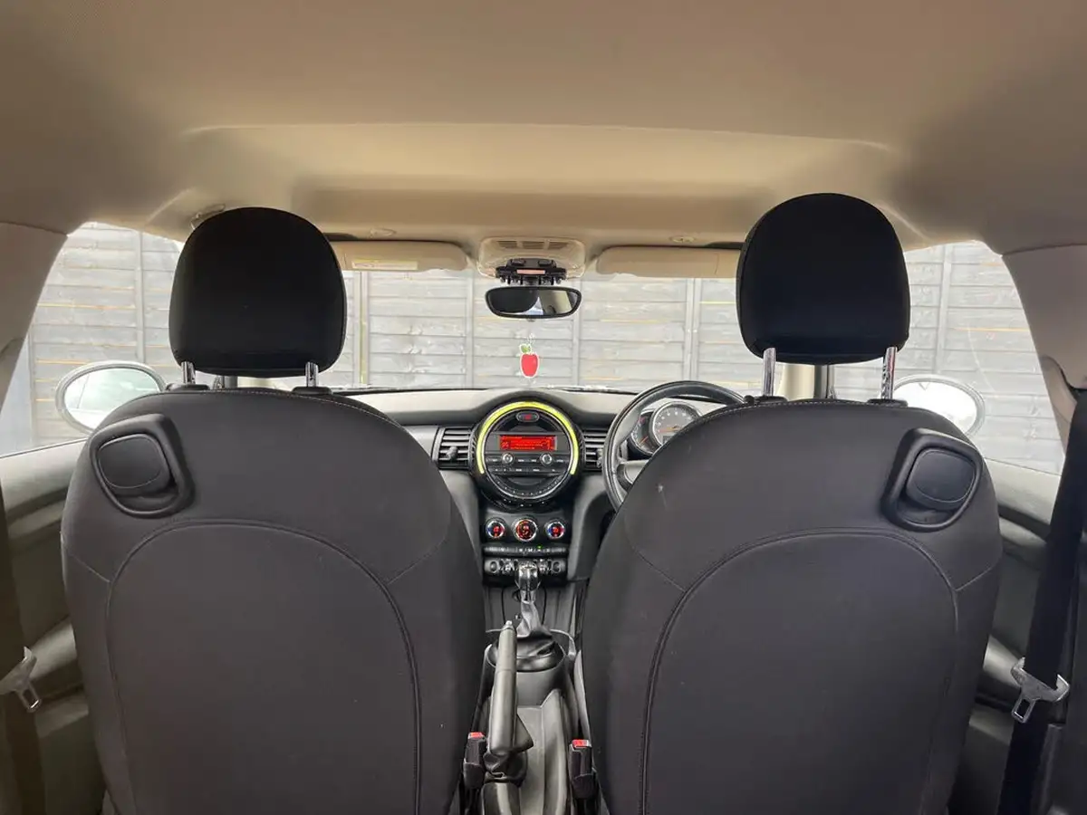 2016-mini-cooper-12-one-3d-big-51