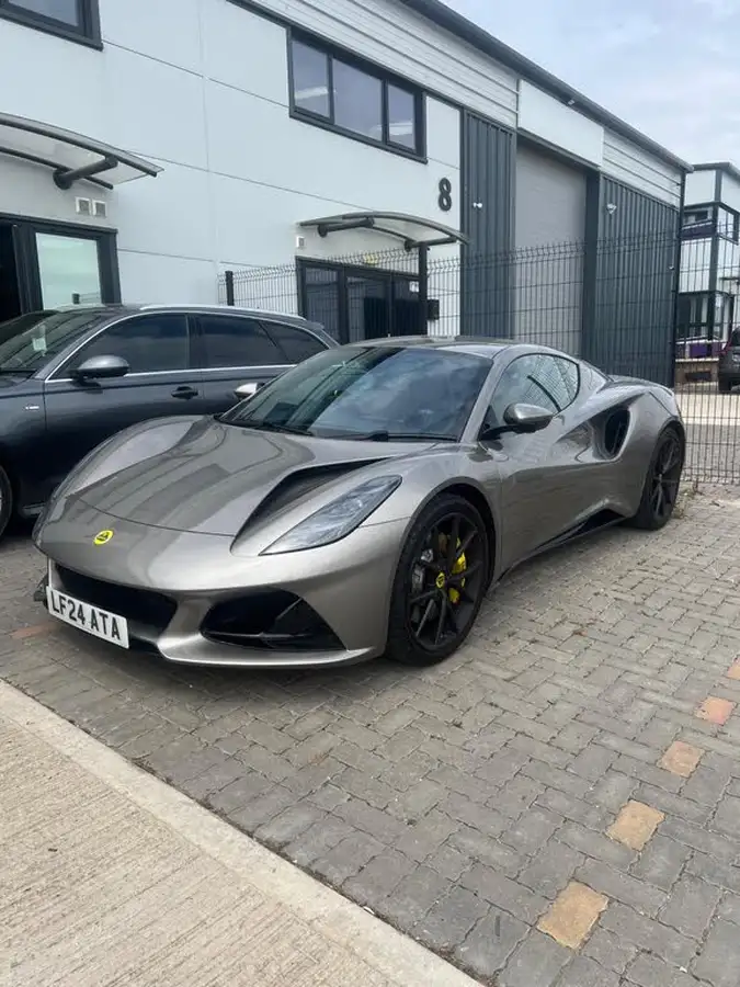 2024-lotus-emira-big-0