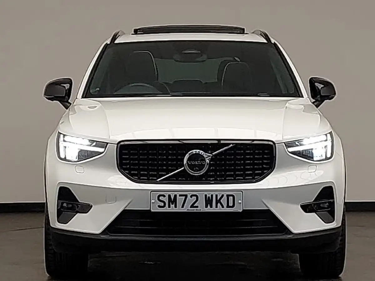 2023-volvo-xc40-20-b4-ultimate-big-15