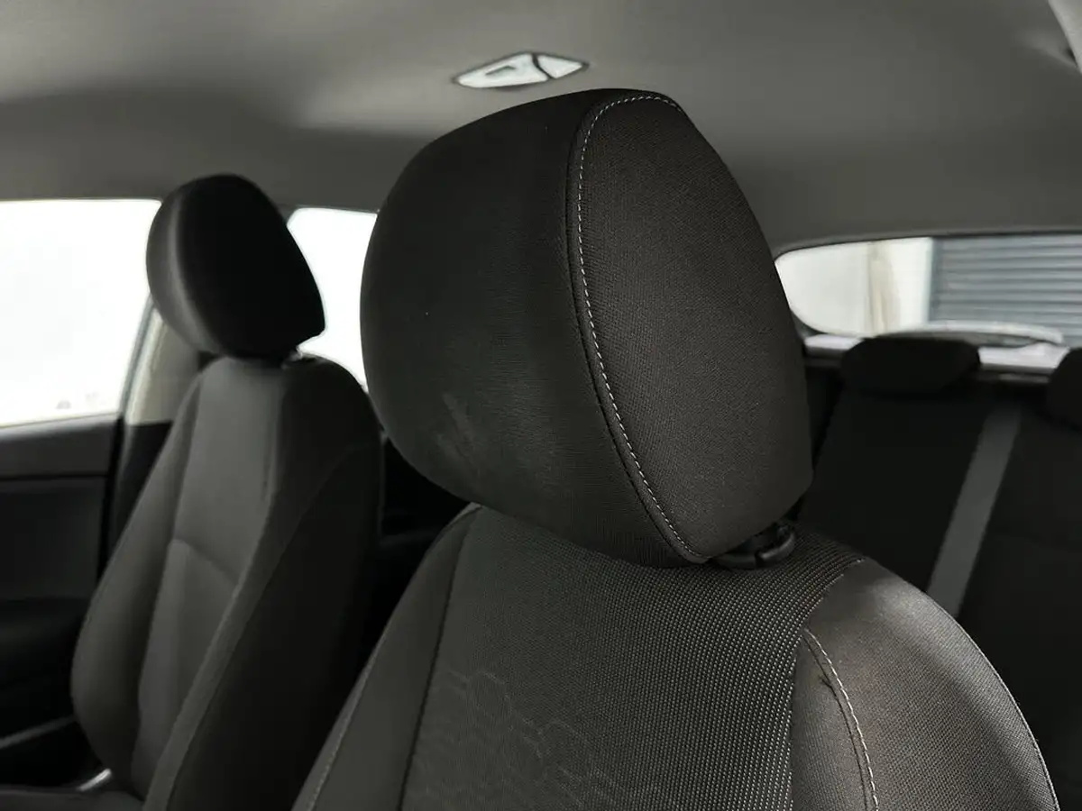 2018-kia-rio-125-2-big-32
