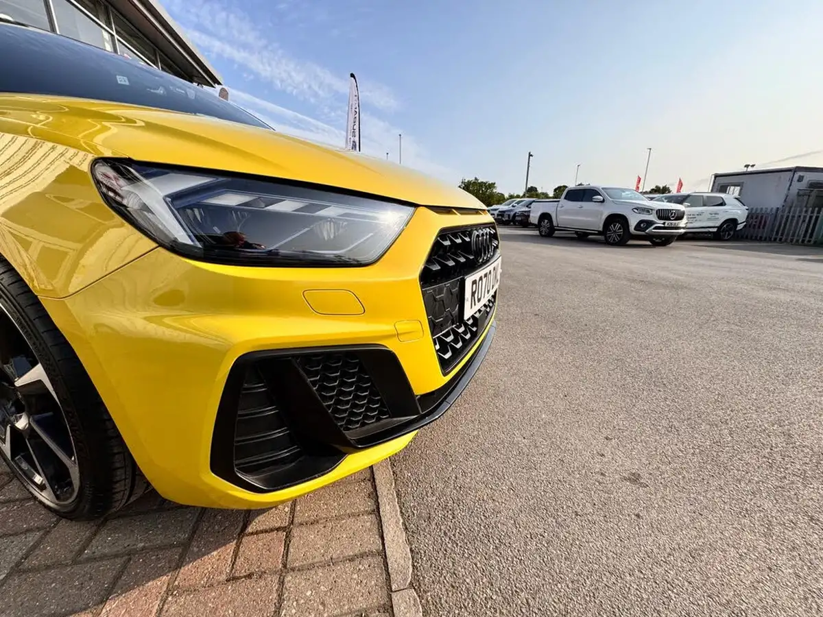 2020-audi-a1-15-35-tfsi-s-line-style-edition-tronic-big-14