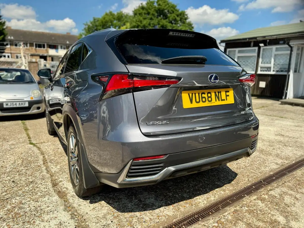 2018-lexus-nx-300h-25-luxury-p-navi-convenience-packpan-big-3