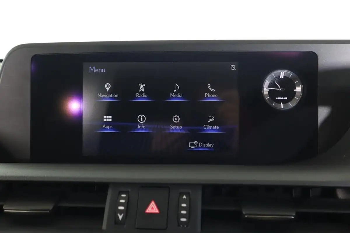 2019-lexus-es-300h-25-f-sport-big-53