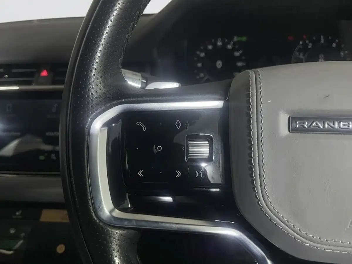 2021-land-rover-range-rover-evoque-15-p300e-r-dynamic-hse-big-16
