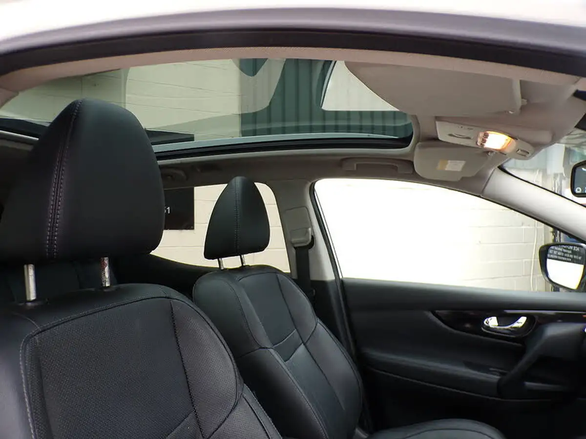 2015-nissan-qashqai-15dci-tekna-big-12