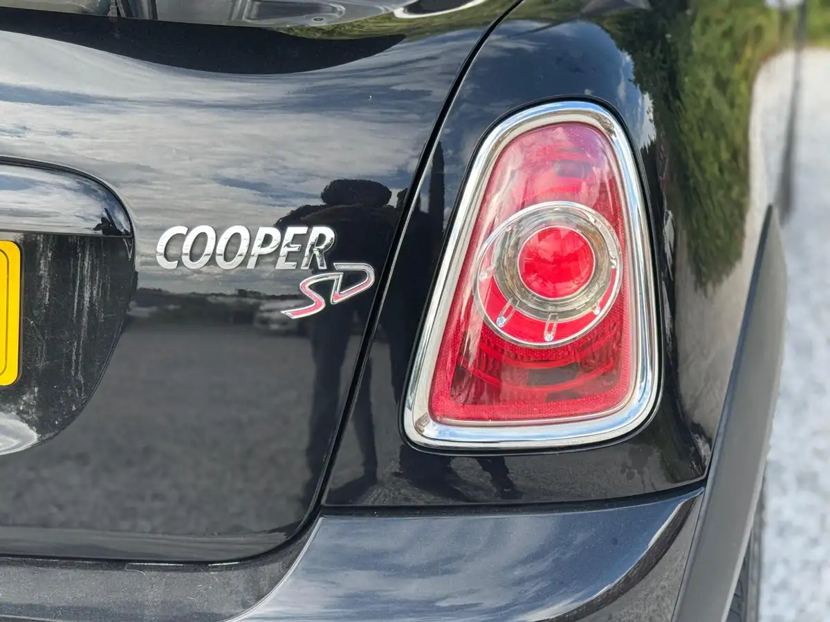 2013-mini-roadster-20td-cooper-sd-big-53