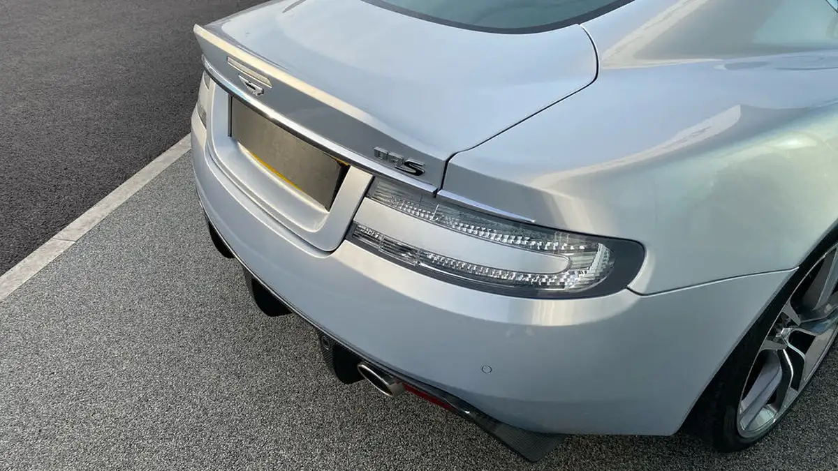 2010-aston-martin-dbs-60-touchtronic-big-7