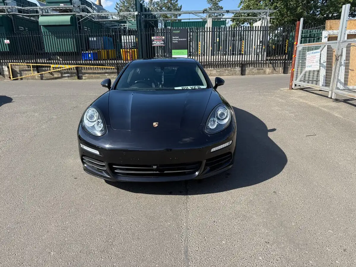 2014-porsche-panamera-30td-big-2