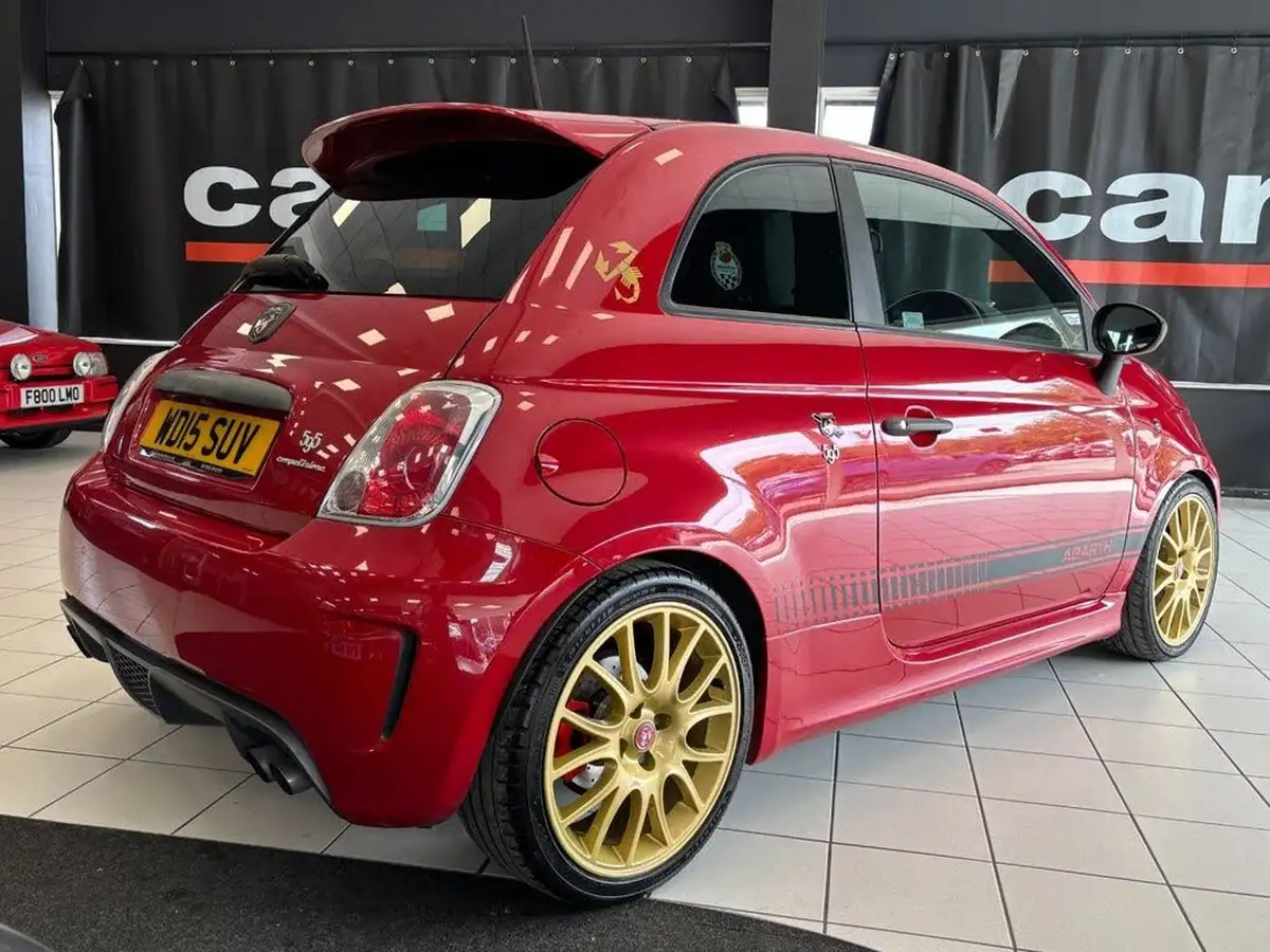 2015-abarth-500-14-tjet-595-competizione-big-13