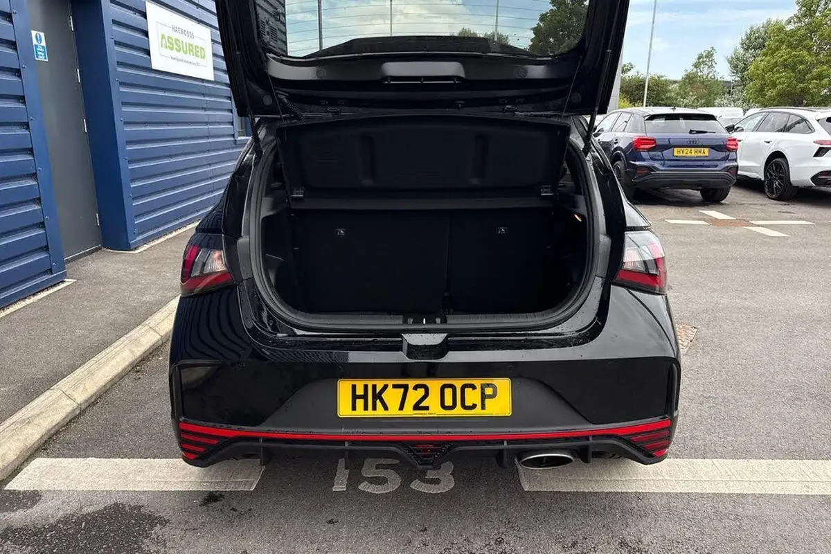 2022-hyundai-i20-n-16-t-gdi-big-18