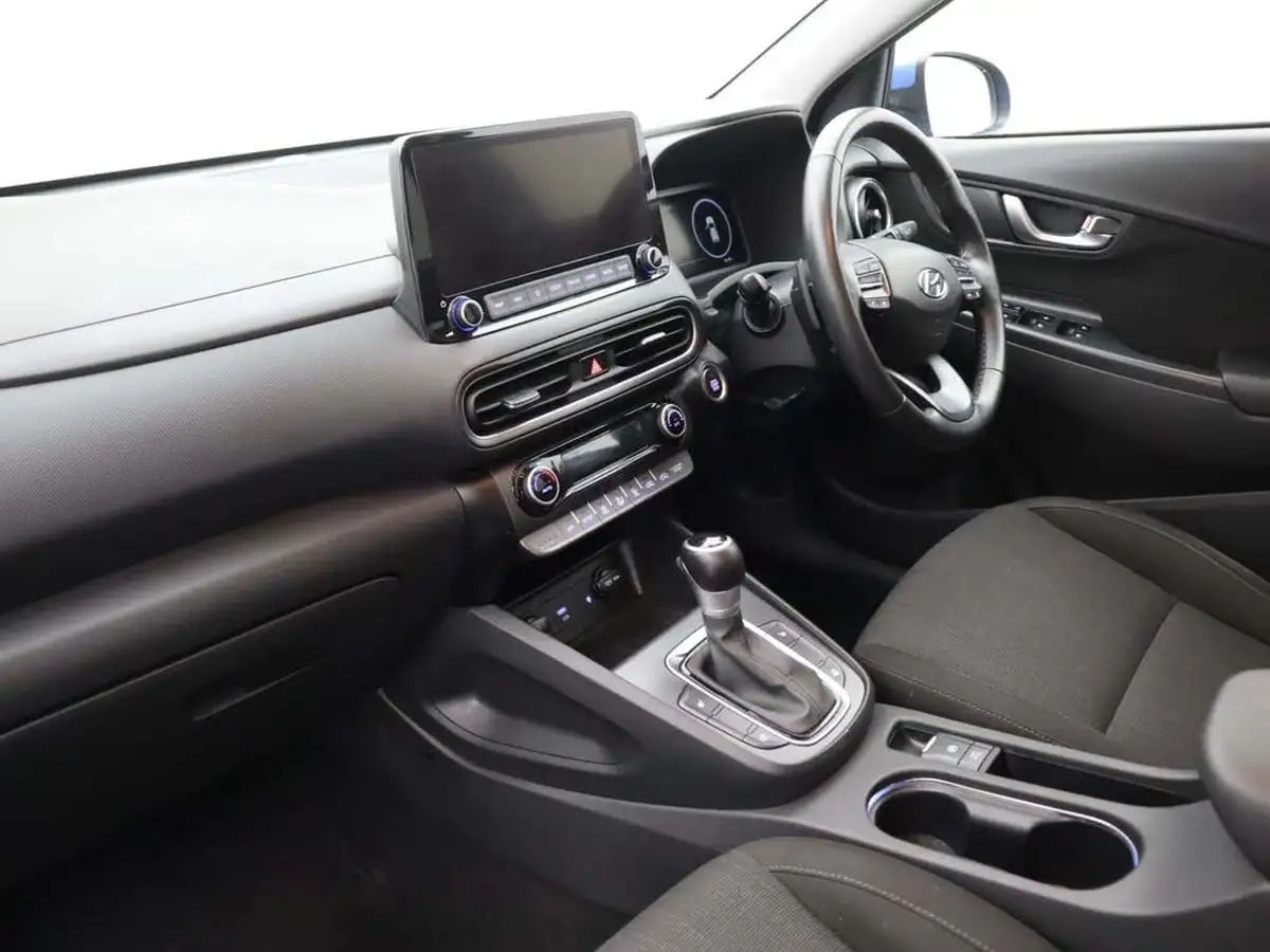 2022-hyundai-kona-16-gdi-premium-big-12