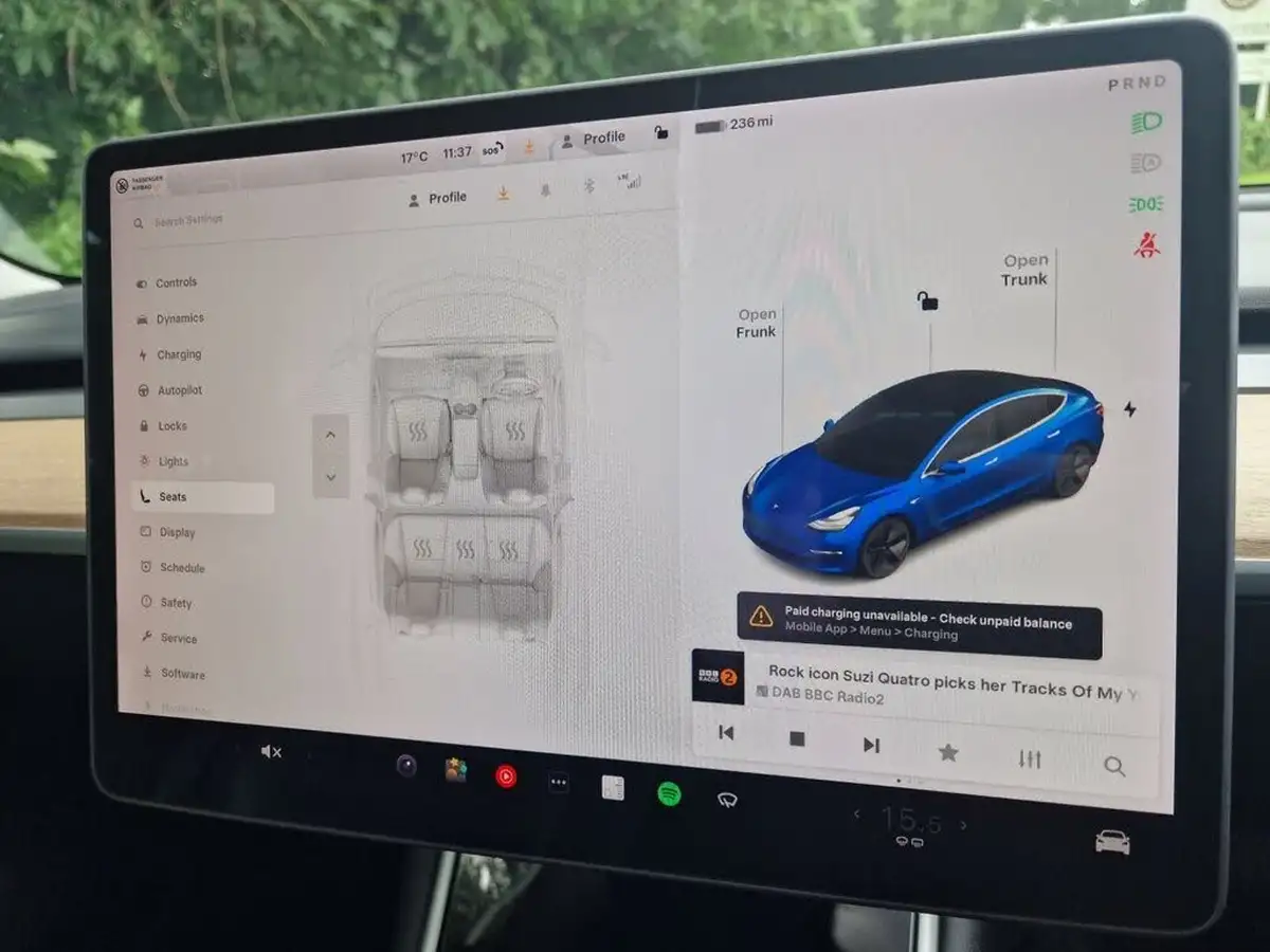2020-tesla-model-3-e-long-range-big-31