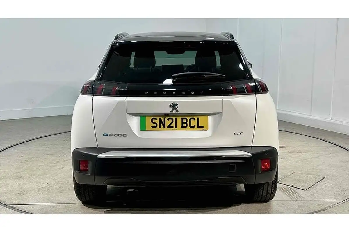 2021-peugeot-2008-suv-e-gt-big-9