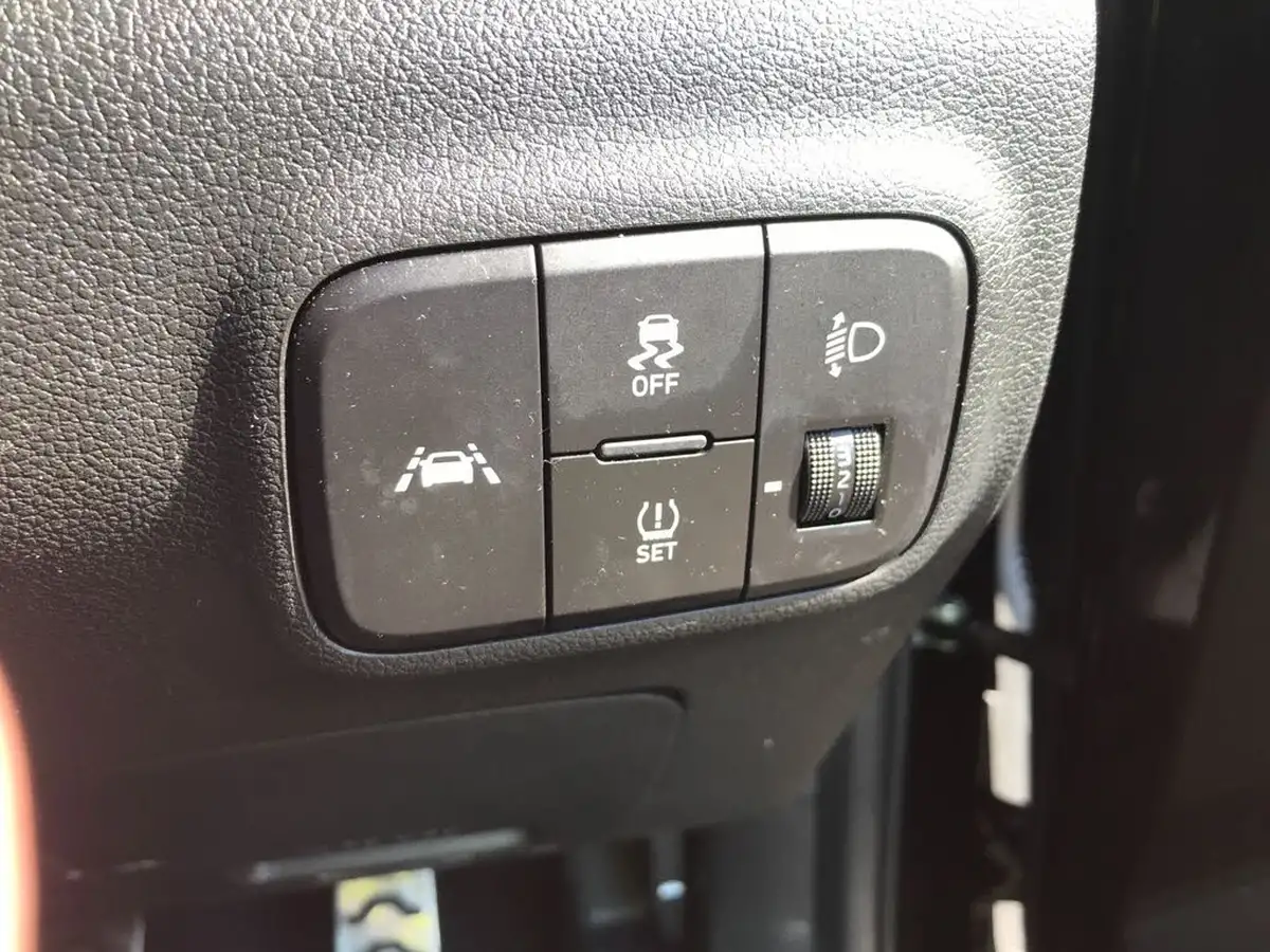 2023-hyundai-i10-10-t-gdi-n-line-big-29