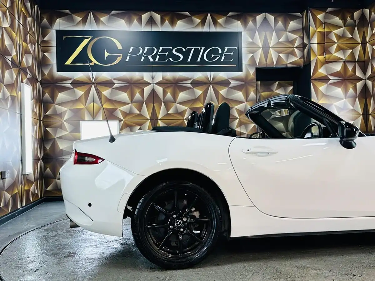2018-mazda-mx-5-15-se-l-nav-convertible-big-40