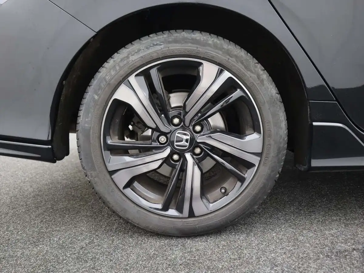 2019-honda-civic-15-vtec-turbo-sport-ss-big-6