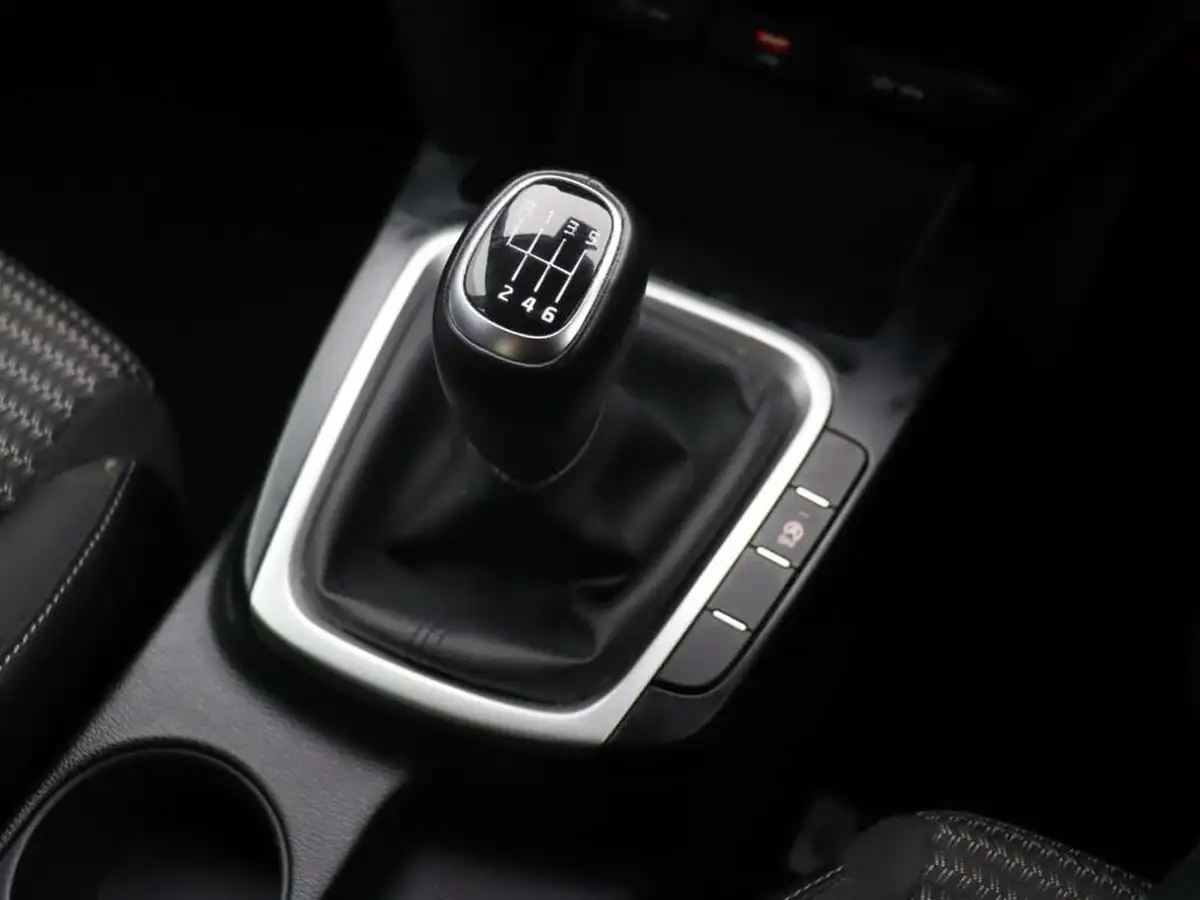 2022-kia-xceed-10-t-gdi-2-big-40