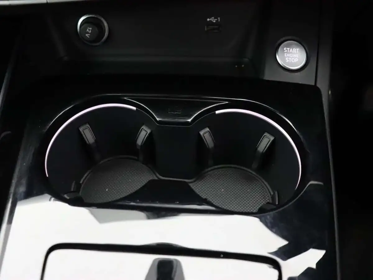 2023-audi-a4-20-35-tfsi-black-edition-big-43