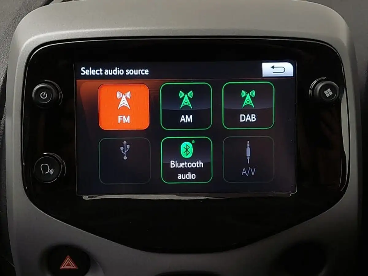 2019-toyota-aygo-10-vvt-i-x-play-big-10