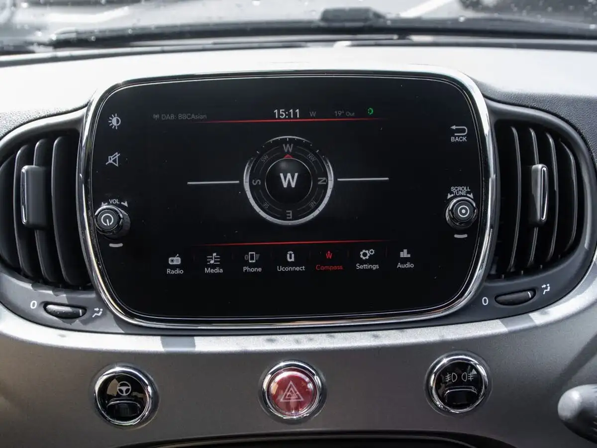 2017-fiat-500-12-s-big-25