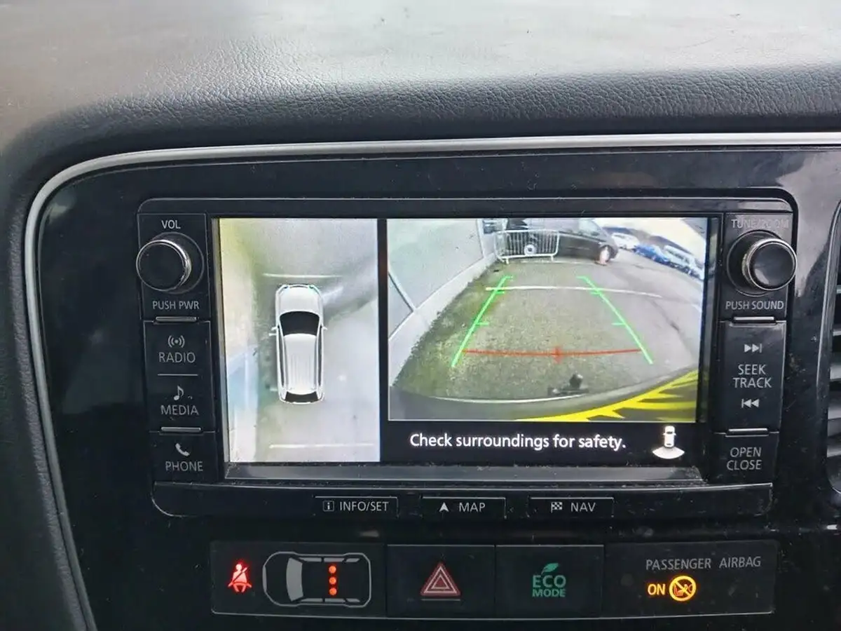 2017-mitsubishi-outlander-20-4hs-phev-5st-big-1