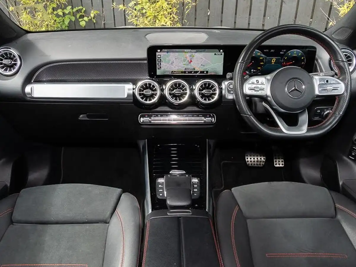 2021-mercedes-benz-glb-class-13-glb200-amg-line-premium-plus-7-8g-tronic-big-2