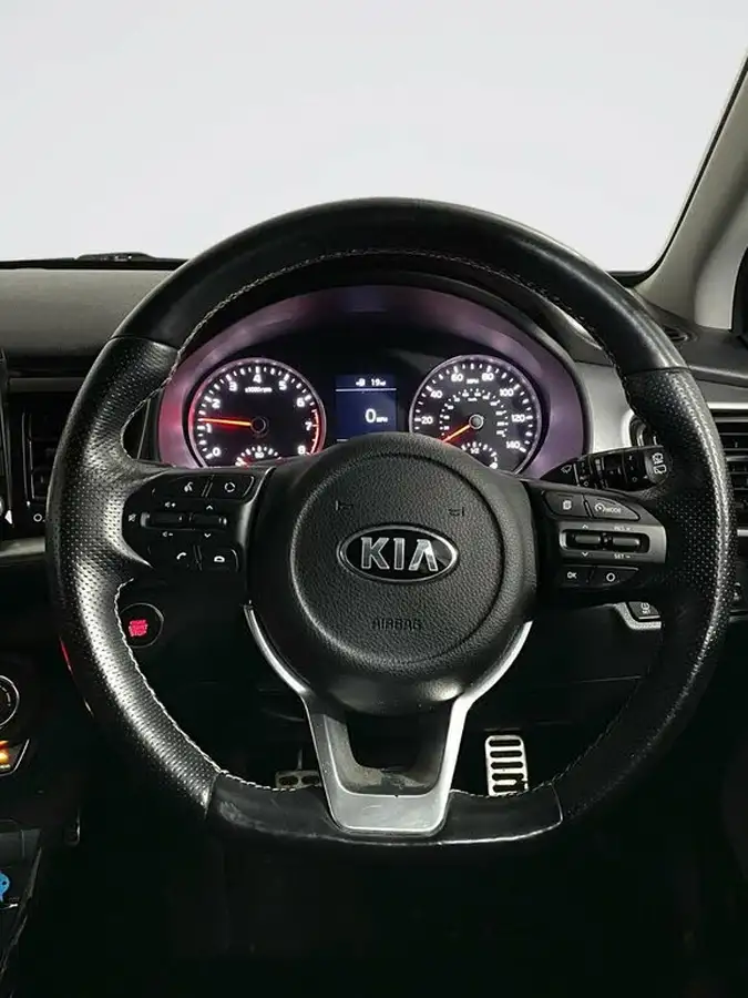2018-kia-stonic-10-t-gdi-first-edition-big-16