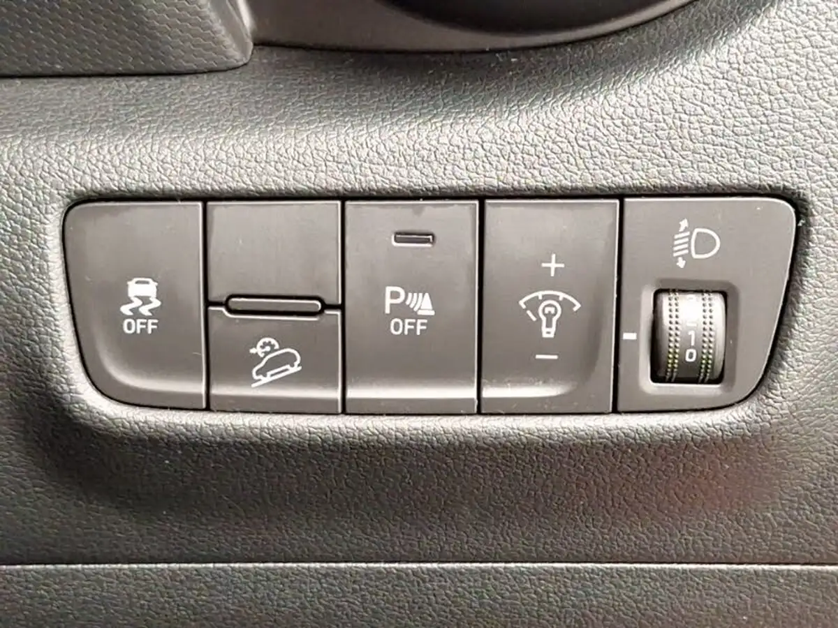 2022-hyundai-kona-10-t-gdi-se-connect-big-14