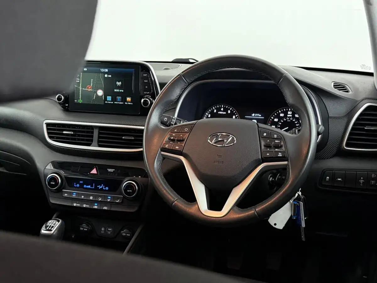 2018-hyundai-tucson-16-gdi-se-nav-big-19