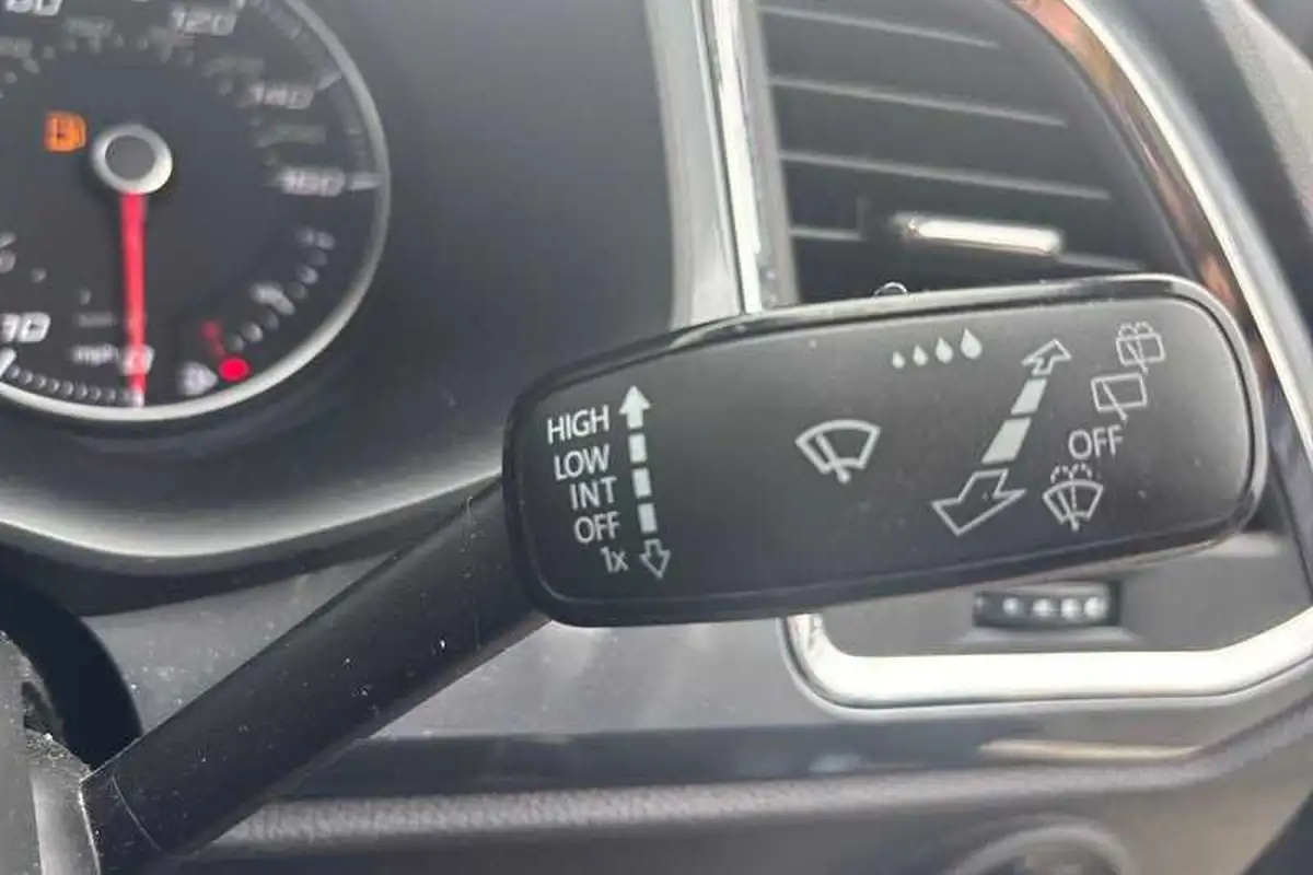 2018-seat-ateca-16tdi-se-technology-ecomotive-big-25