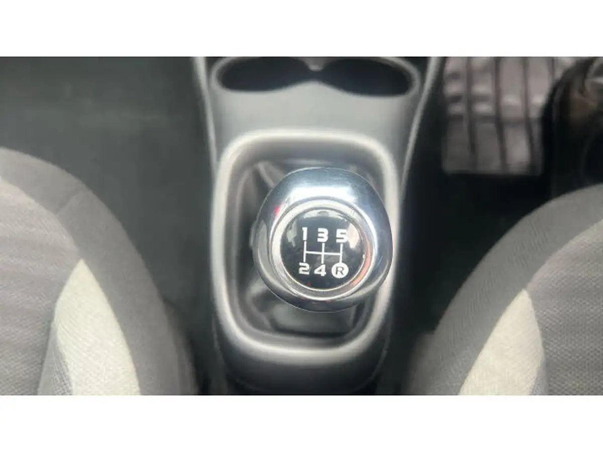2019-toyota-aygo-10-vvt-i-x-play-big-36