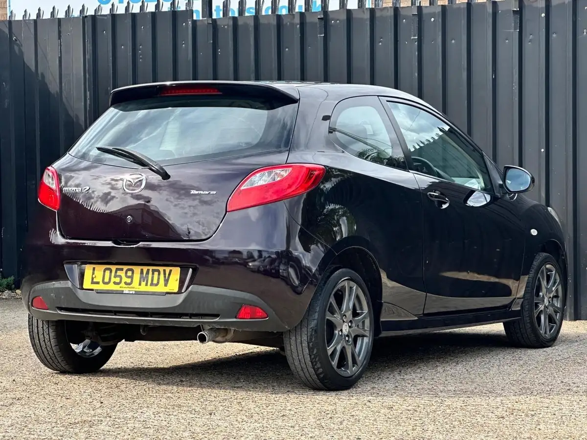 2009-mazda-mazda2-13-tamura-3d-big-7