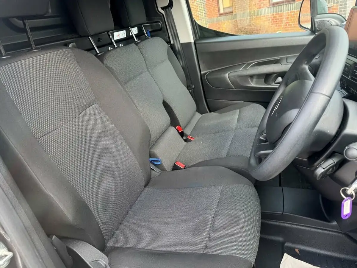 2024-citroen-berlingo-15-bluehdi-1000-enterprise-edition-100pseu6d-big-9