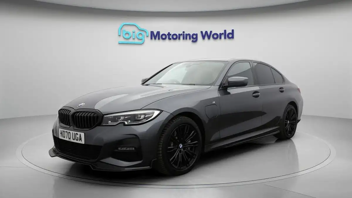 2020-bmw-3-series-20-330e-m-sport-saloon-4d-big-3