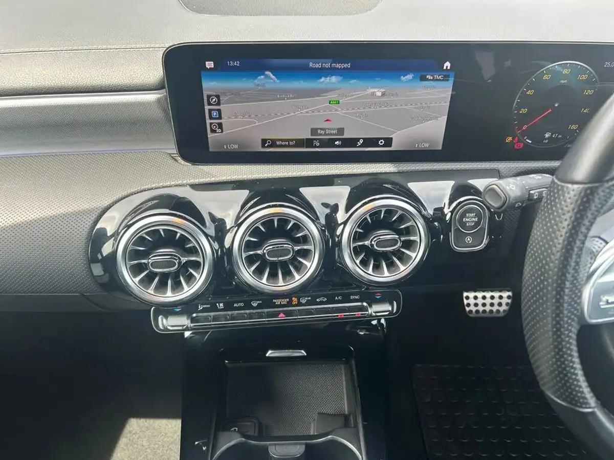 2022-mercedes-benz-a-class-13-a200-amg-line-premium-edition-hatchback-5d-7g-dct-big-19
